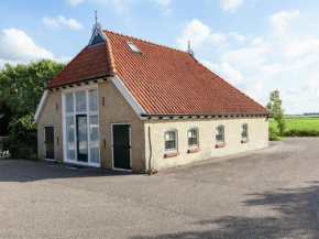 Detached rural house with garden in Pingjum Friesland
